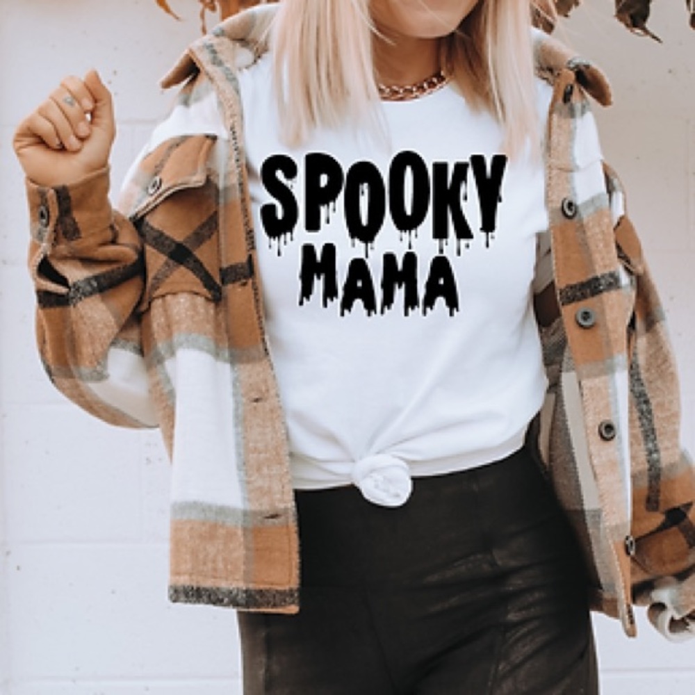 Spooky mama Halloween T-shirt